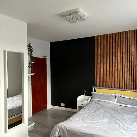 Modern En Bedroom Close To City Centre Pensjonat Leeds (West Yorkshire)